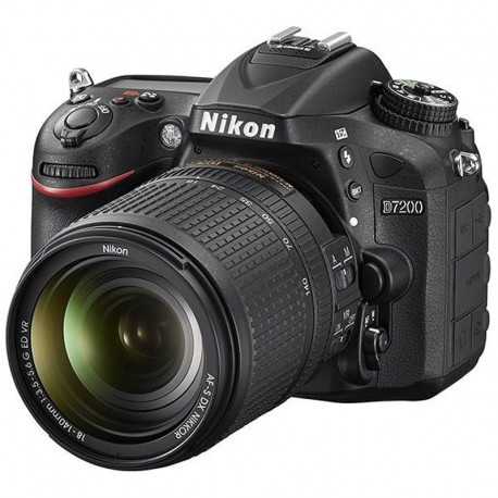 دوربین دیجیتال Nikon مدل D7200 به همراه لنز 18-140 میلی متر